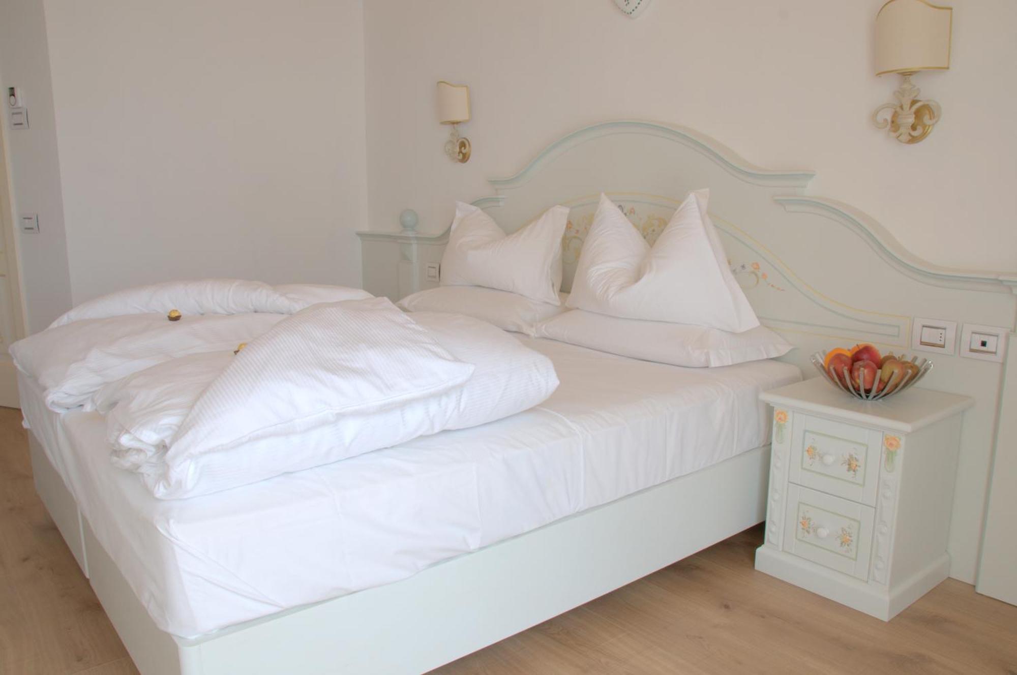 Relais Fior Di Bosco Aparthotel Фолгария Екстериор снимка